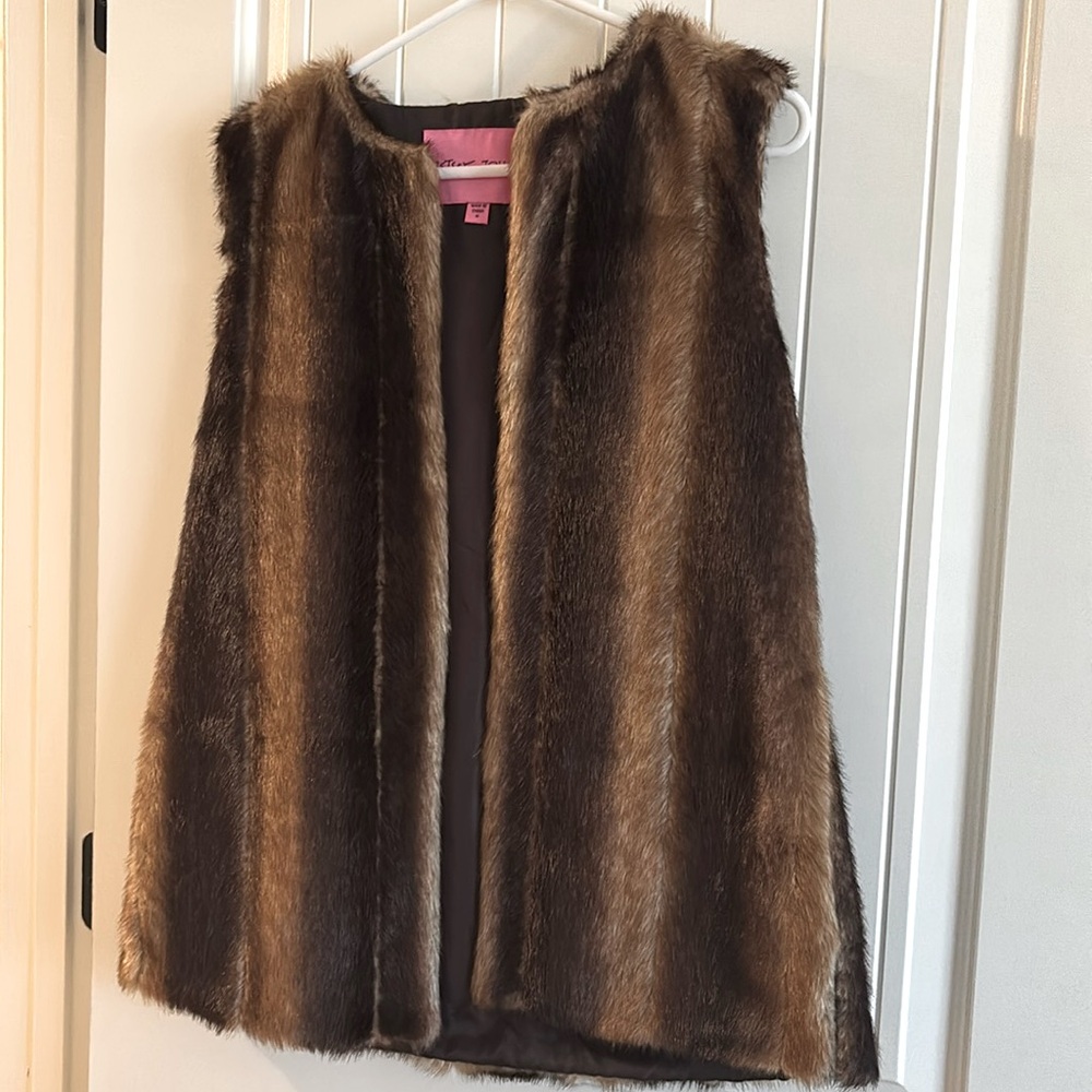 Betsey Johnson faux fur vest